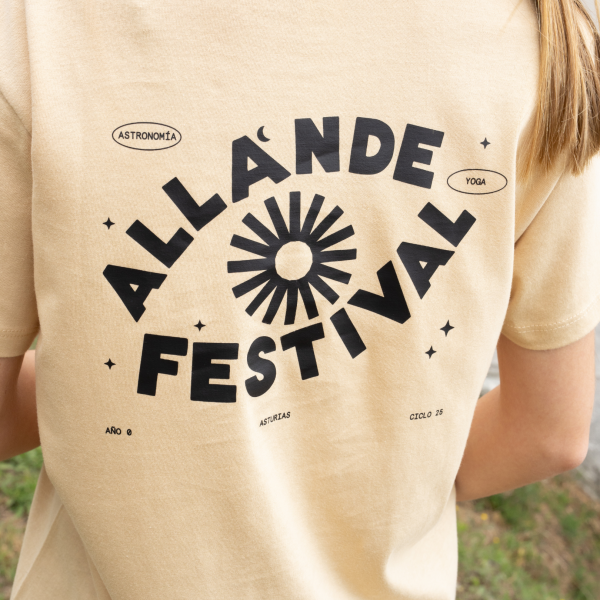 Detalle de la espalda de la camiseta de Allande Festival