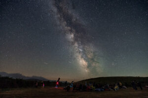 Observación nocturna en Lago (Allande). Crédito: Sergio Lario
