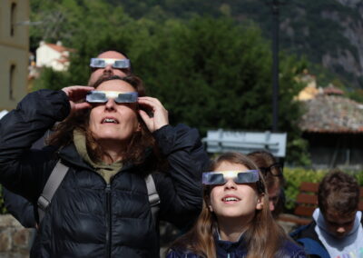 Taller solar en CosmoSomiedo 2025