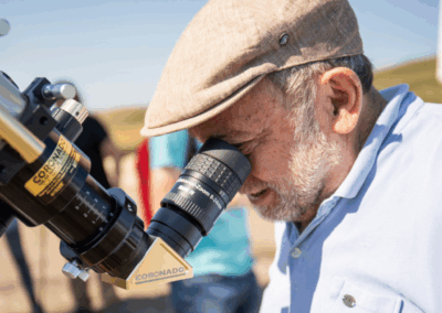 Observación solar en la actividad Paisaje, túmulos y Sol: ciencia en la Sierra de Carondio - Nomad Studio