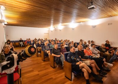 Asistentes a la actividad en el Concello de Foz