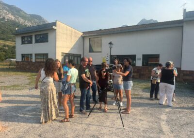 Observación solar con telescopios en Proaza